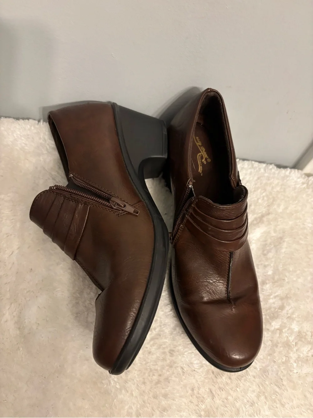 Women’s Brown Leather Slip-On Dress Shoes Casual Sz.9.5